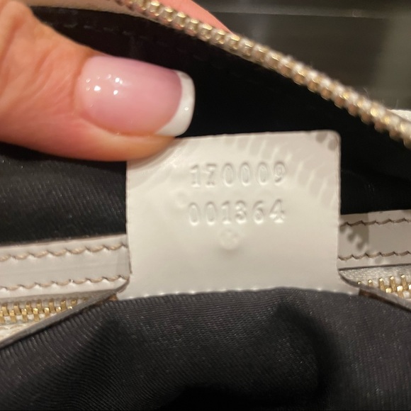 GUCCI
White Dialux Britt Boston Bag - Picture 9 of 16